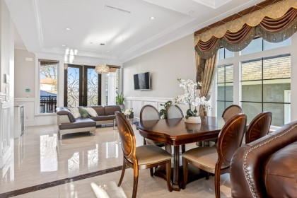 Photo 4 at 2989 W 32nd Avenue, MacKenzie Heights, Vancouver West