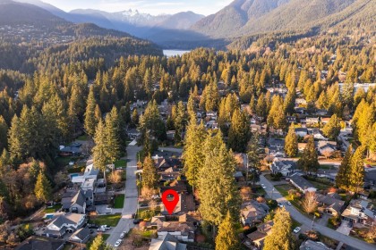 Photo 5 at 4198 Sunset Boulevard, Canyon Heights NV, North Vancouver