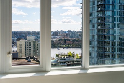 Photo 11 at 1703 - 1325 Rolston Street, Downtown VW, Vancouver West