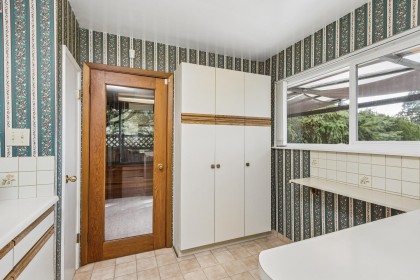 Photo 15 at 702 Winona Avenue, Canyon Heights NV, North Vancouver