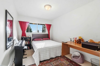 Photo 8 at 552 W 29th Street, Upper Lonsdale, North Vancouver