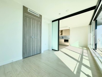 Photo 6 at 1318 - 1768 Cook Street, False Creek, Vancouver West