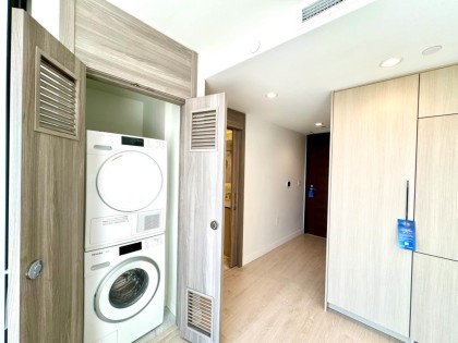 Photo 9 at 1318 - 1768 Cook Street, False Creek, Vancouver West