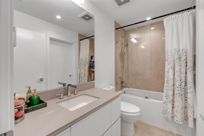 Photo 9 at 303 - 715 W 15 Street, Mosquito Creek, North Vancouver