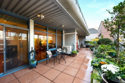 Photo 3 at 202 - 1750 W 2nd Avenue, False Creek, Vancouver West