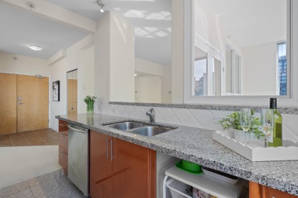 Photo 15 at 3601 - 1328 W Pender Street, Coal Harbour, Vancouver West