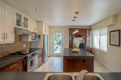 Photo 5 at 2244 W 32nd Avenue, Quilchena, Vancouver West