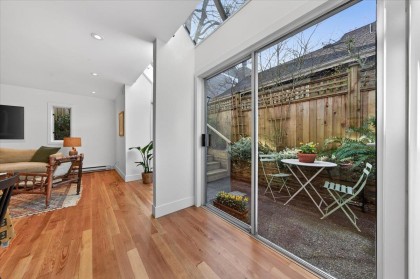 Photo 12 at 38 W 14th Avenue, Mount Pleasant VW, Vancouver West