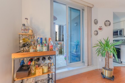 Photo 5 at 505 - 388 Drake Street, Yaletown, Vancouver West