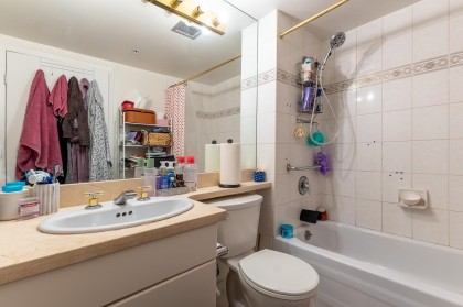 Photo 19 at 505 - 388 Drake Street, Yaletown, Vancouver West