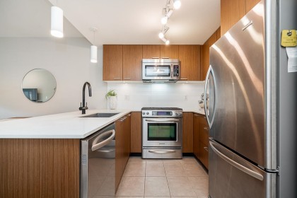 Photo 10 at 208 - 1330 Marine Drive, Pemberton NV, North Vancouver