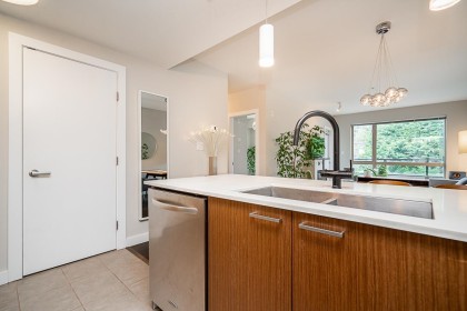 Photo 11 at 208 - 1330 Marine Drive, Pemberton NV, North Vancouver