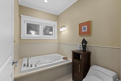 Photo 23 at 1371 Burnside Road, Chartwell, West Vancouver