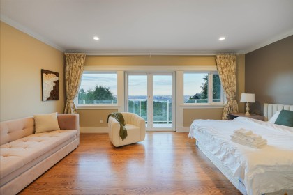 Photo 18 at 1371 Burnside Road, Chartwell, West Vancouver