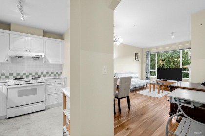 Photo 10 at 328 - 5735 Hampton Place, University VW, Vancouver West