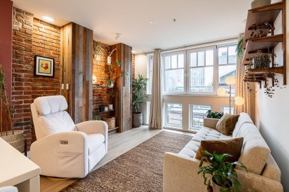 Photo 2 at 406 - 1072 Hamilton Street, Yaletown, Vancouver West