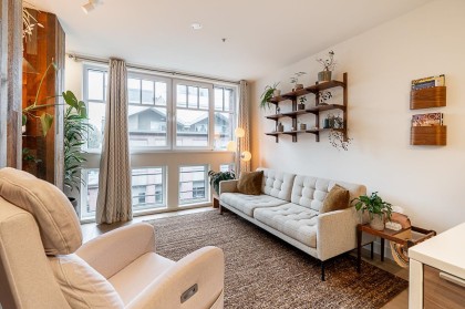 Photo 5 at 406 - 1072 Hamilton Street, Yaletown, Vancouver West