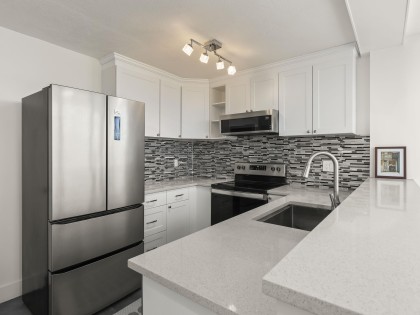 Photo 14 at 1102 - 5425 Yew Street, Kerrisdale, Vancouver West