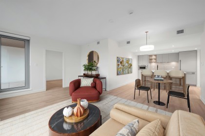 Photo 2 at 320 - 755 Harbourside Drive, Harbourside, North Vancouver