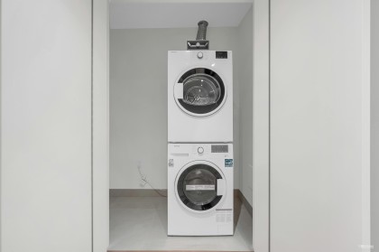 Photo 9 at 320 - 755 Harbourside Drive, Harbourside, North Vancouver