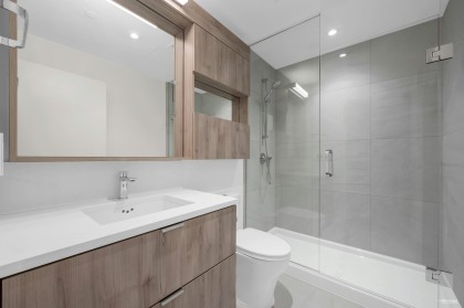 Photo 8 at 320 - 755 Harbourside Drive, Harbourside, North Vancouver