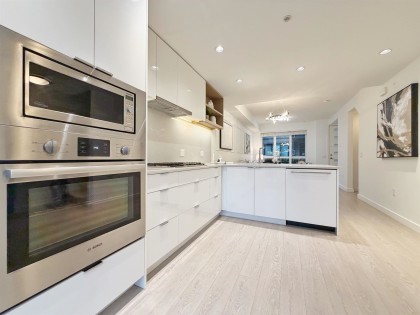 Photo 6 at 11 - 368 W 64th Avenue, Marpole, Vancouver West