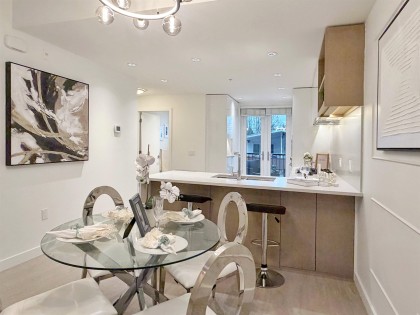 Photo 9 at 11 - 368 W 64th Avenue, Marpole, Vancouver West