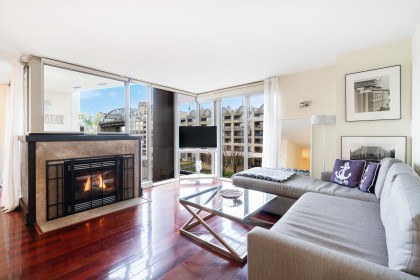 Photo 1 at 503 - 990 Beach Avenue, Yaletown, Vancouver West