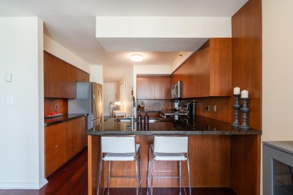 Photo 11 at 503 - 990 Beach Avenue, Yaletown, Vancouver West