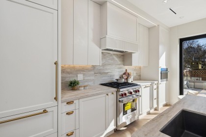 Photo 8 at 2 - 3036 W 13th Avenue, Kitsilano, Vancouver West