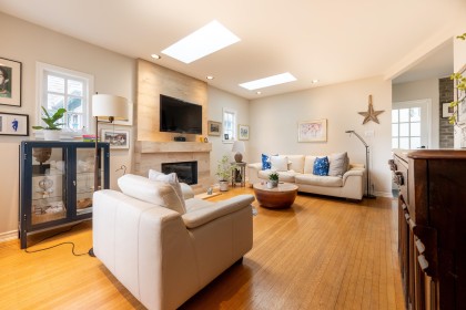 Photo 2 at 4047 W 32nd Avenue, Dunbar, Vancouver West