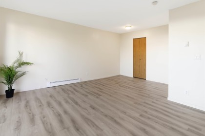 Photo 4 at 303 - 1296 W 70th Avenue, Marpole, Vancouver West