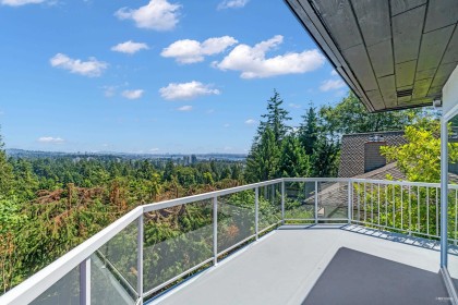Photo 5 at 818 Younette Drive, Sentinel Hill, West Vancouver