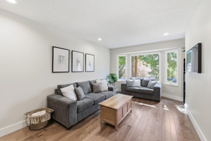 Photo 5 at 1762 Evelyn Street, Lynn Valley, North Vancouver