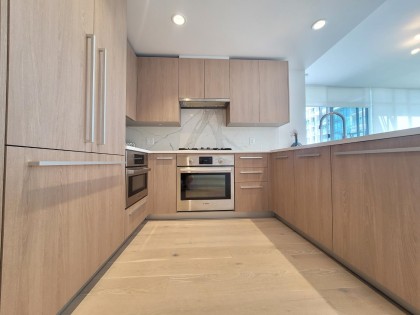 Photo 6 at 608 - 2785 Library Lane, Lynn Valley, North Vancouver