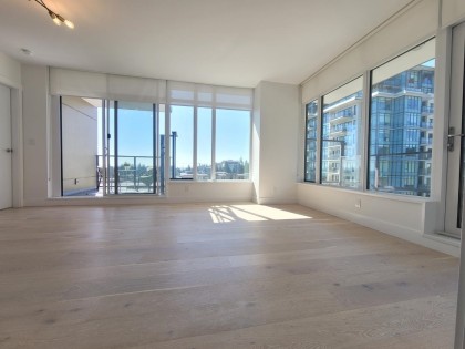 Photo 4 at 608 - 2785 Library Lane, Lynn Valley, North Vancouver