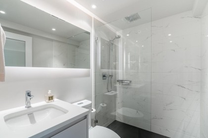 Photo 16 at 807 - 150 24th Street, Dundarave, West Vancouver