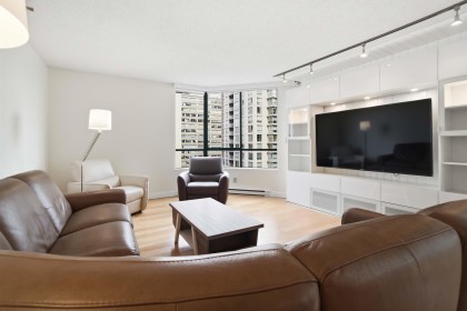 Photo 3 at 601 - 738 Broughton Street, West End VW, Vancouver West