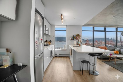 Photo 10 at 1401 - 108 W Cordova Street, Downtown VW, Vancouver West