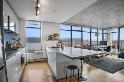 Photo 11 at 1401 - 108 W Cordova Street, Downtown VW, Vancouver West