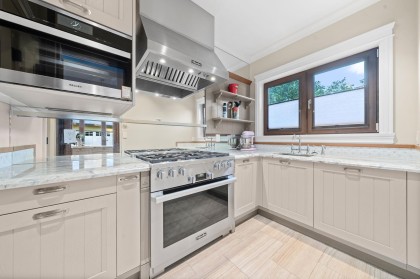 Photo 26 at 2809 Edgemont Boulevard, Edgemont, North Vancouver