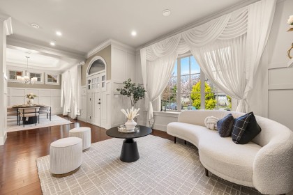 Photo 2 at 3042 W 33rd Avenue, MacKenzie Heights, Vancouver West