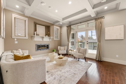 Photo 9 at 3042 W 33rd Avenue, MacKenzie Heights, Vancouver West