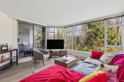 Photo 4 at 308 - 1327 E Keith Road, Lynnmour, North Vancouver