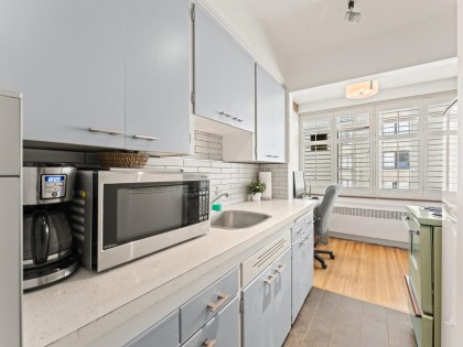 Photo 10 at 304 - 1975 Pendrell Street, West End VW, Vancouver West