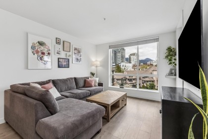 Photo 2 at 511 - 108 E 8th Street, Central Lonsdale, North Vancouver