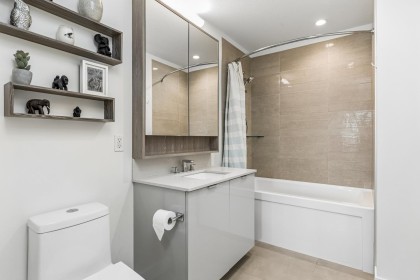 Photo 17 at 511 - 108 E 8th Street, Central Lonsdale, North Vancouver