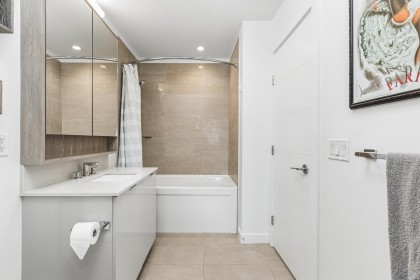 Photo 16 at 511 - 108 E 8th Street, Central Lonsdale, North Vancouver