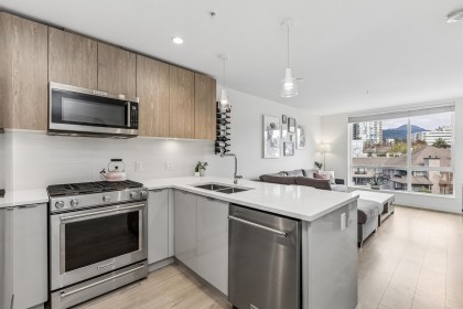 Photo 1 at 511 - 108 E 8th Street, Central Lonsdale, North Vancouver