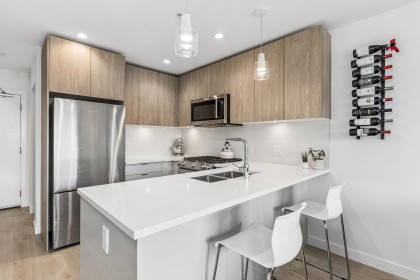 Photo 11 at 511 - 108 E 8th Street, Central Lonsdale, North Vancouver